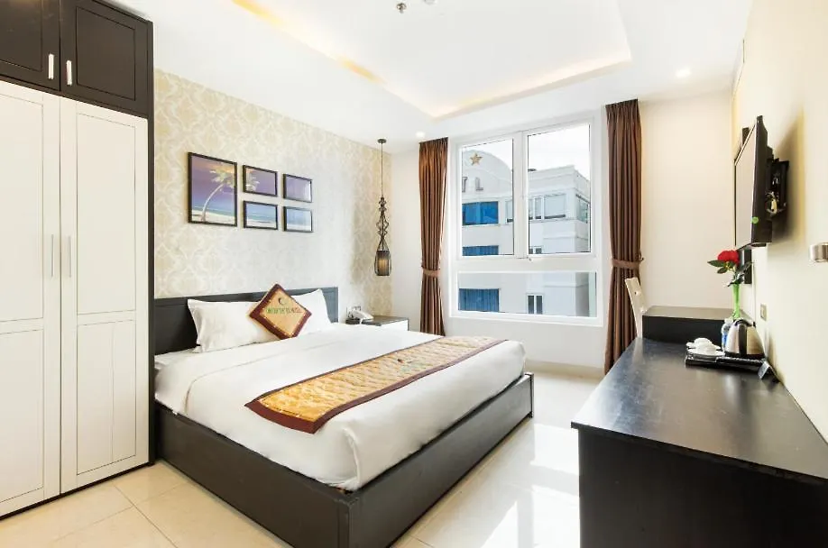 J&B Hotel & Apartment Da Nang 4*,