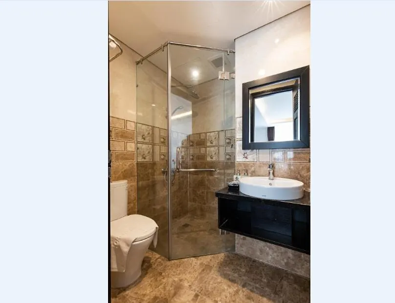 J&B Hotel & Apartment Da Nang