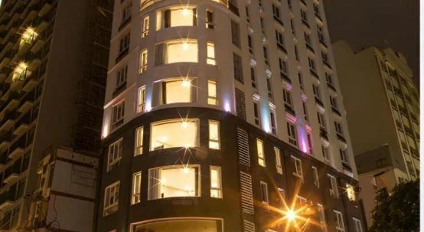 J&B Hotel & Apartment Da Nang 4*,